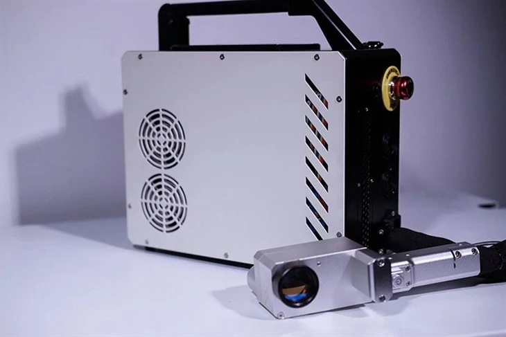 Introduction To The 100W Backpack Laser Cleaning Machine